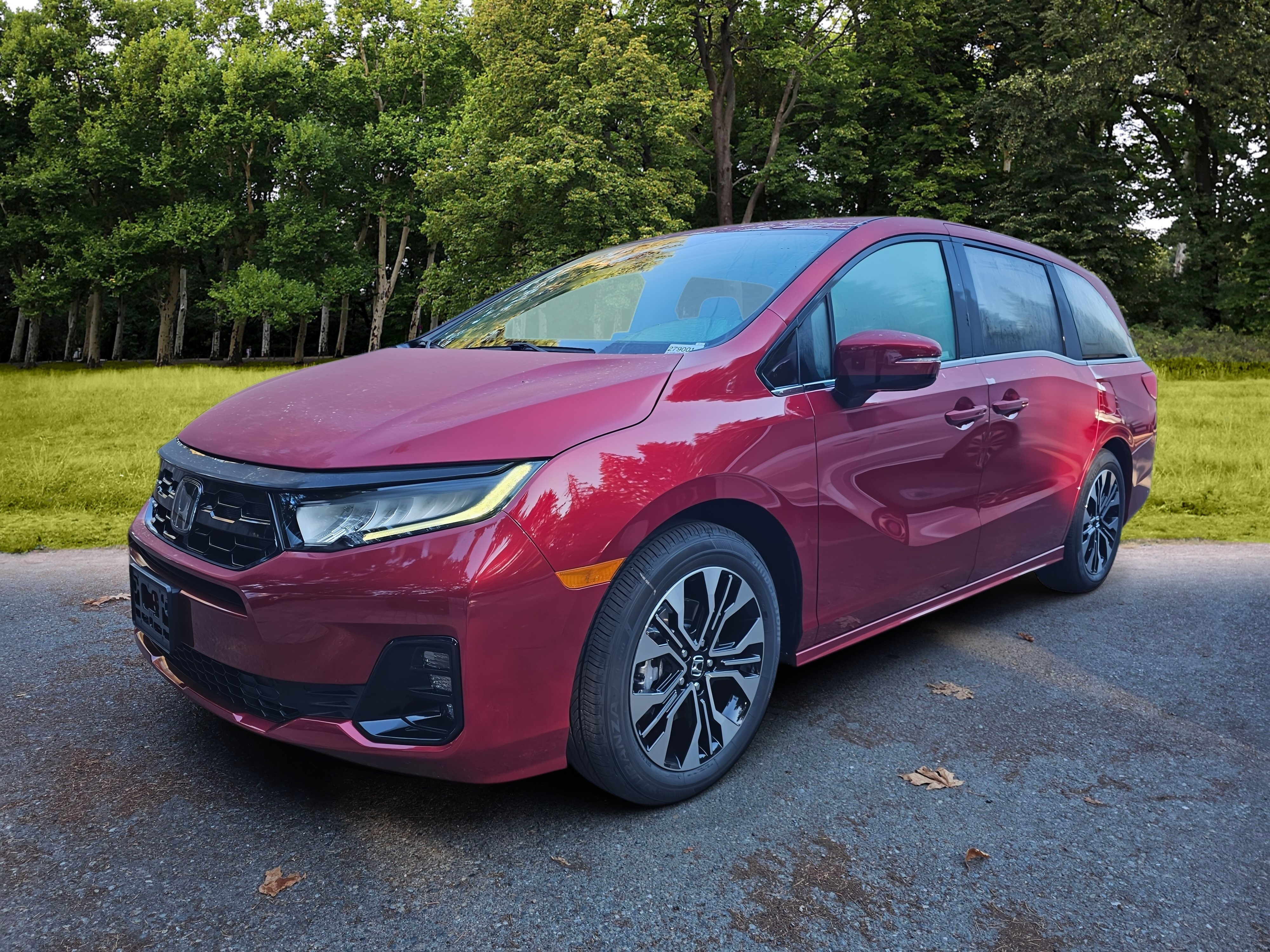 New 2027 Honda Odyssey Elite image 3