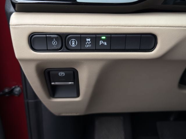 Certified 2025 Acura MDX w/ Technology Package FWD image 17