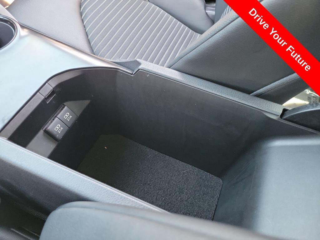 Used 2020 Toyota Camry SE FWD image 14
