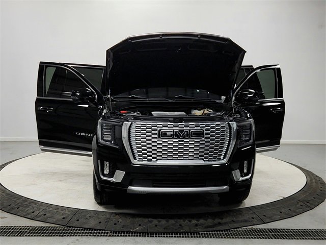 Used 2021 GMC Yukon XL Denali image 10
