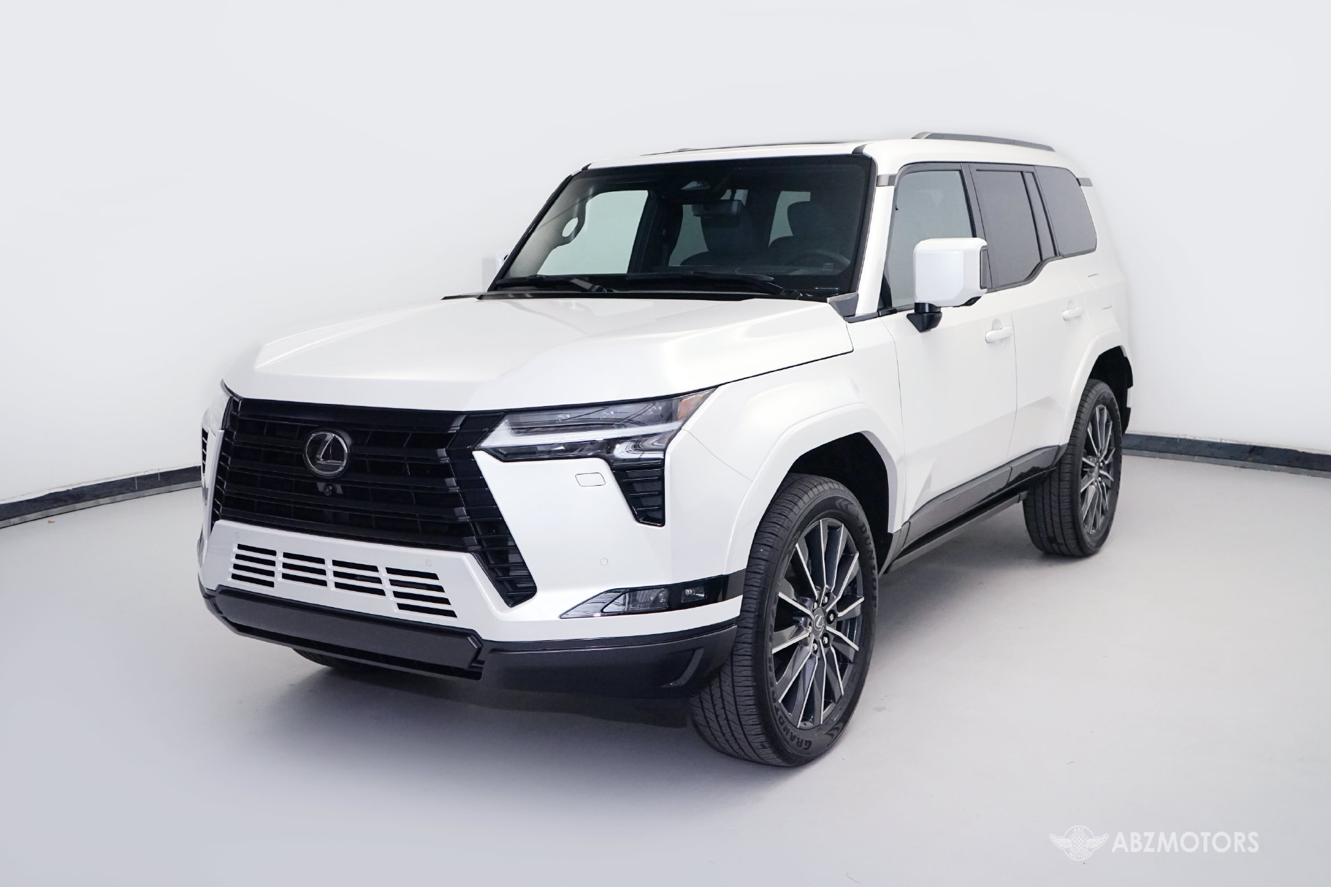 Used 2026 Lexus GX 550 AWD/4WD image 2