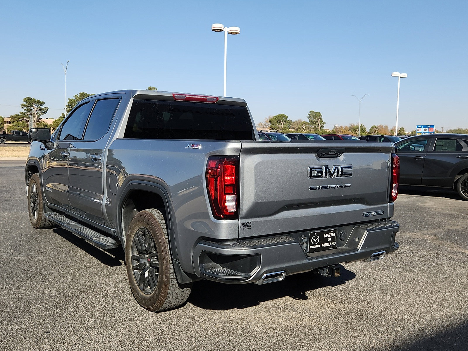 Used 2024 GMC Sierra 1500 Elevation image 5