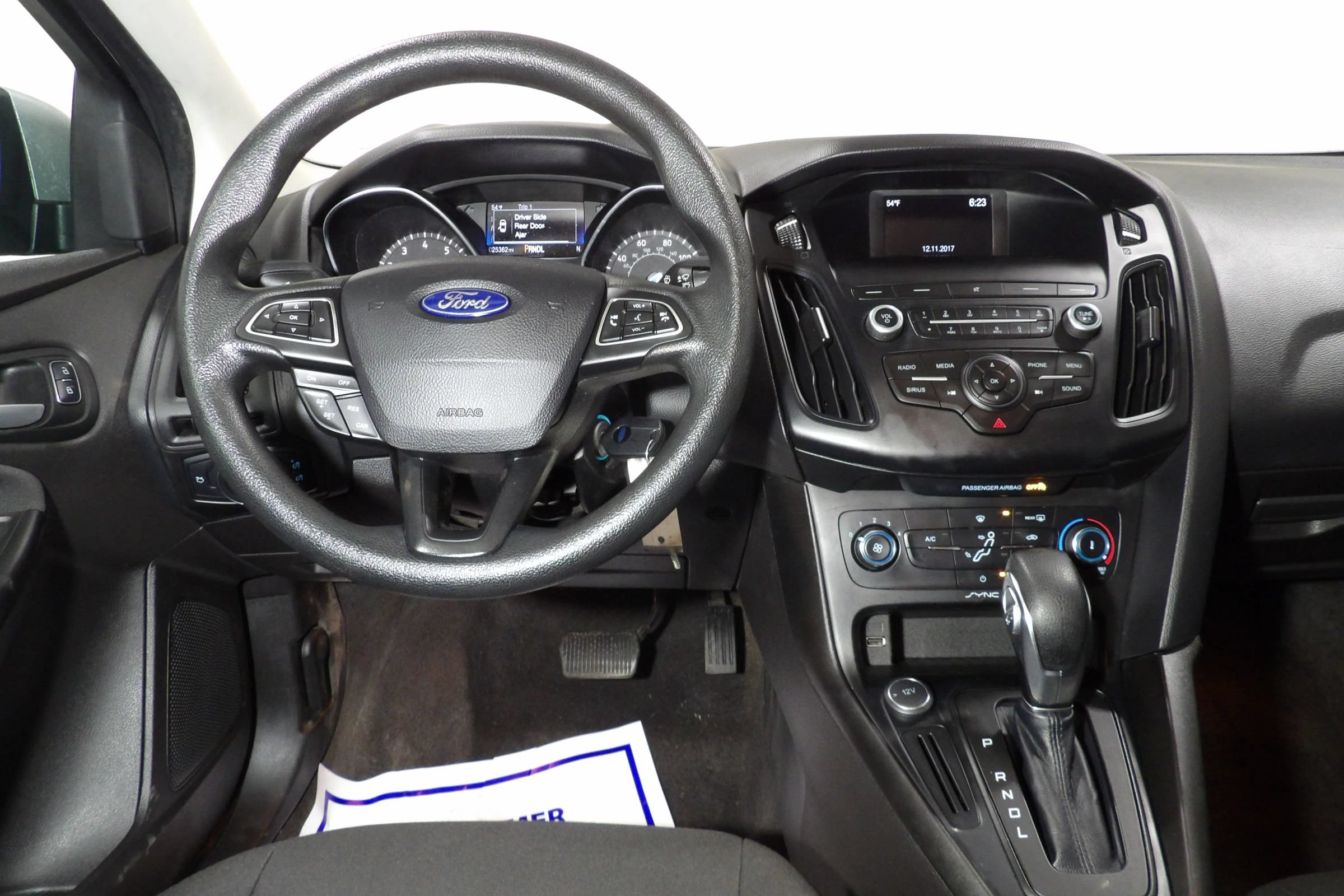 Used 2018 Ford Focus SE FWD image 10