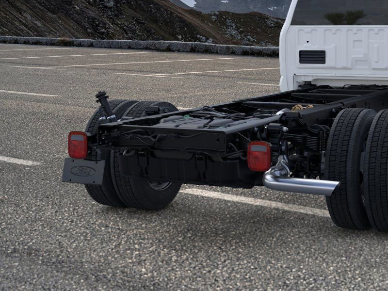 New 2025 Ford F450 XL w/ XL Chrome Package image 21