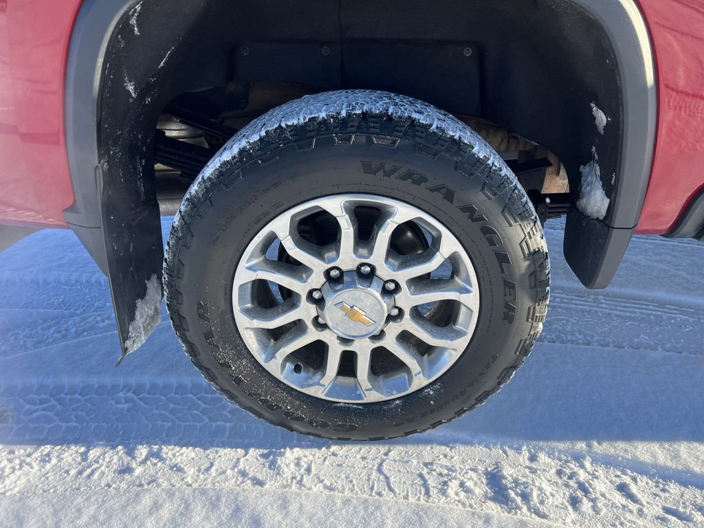 Certified 2024 Chevrolet Silverado 3500 High Country w/ Technology Package image 13