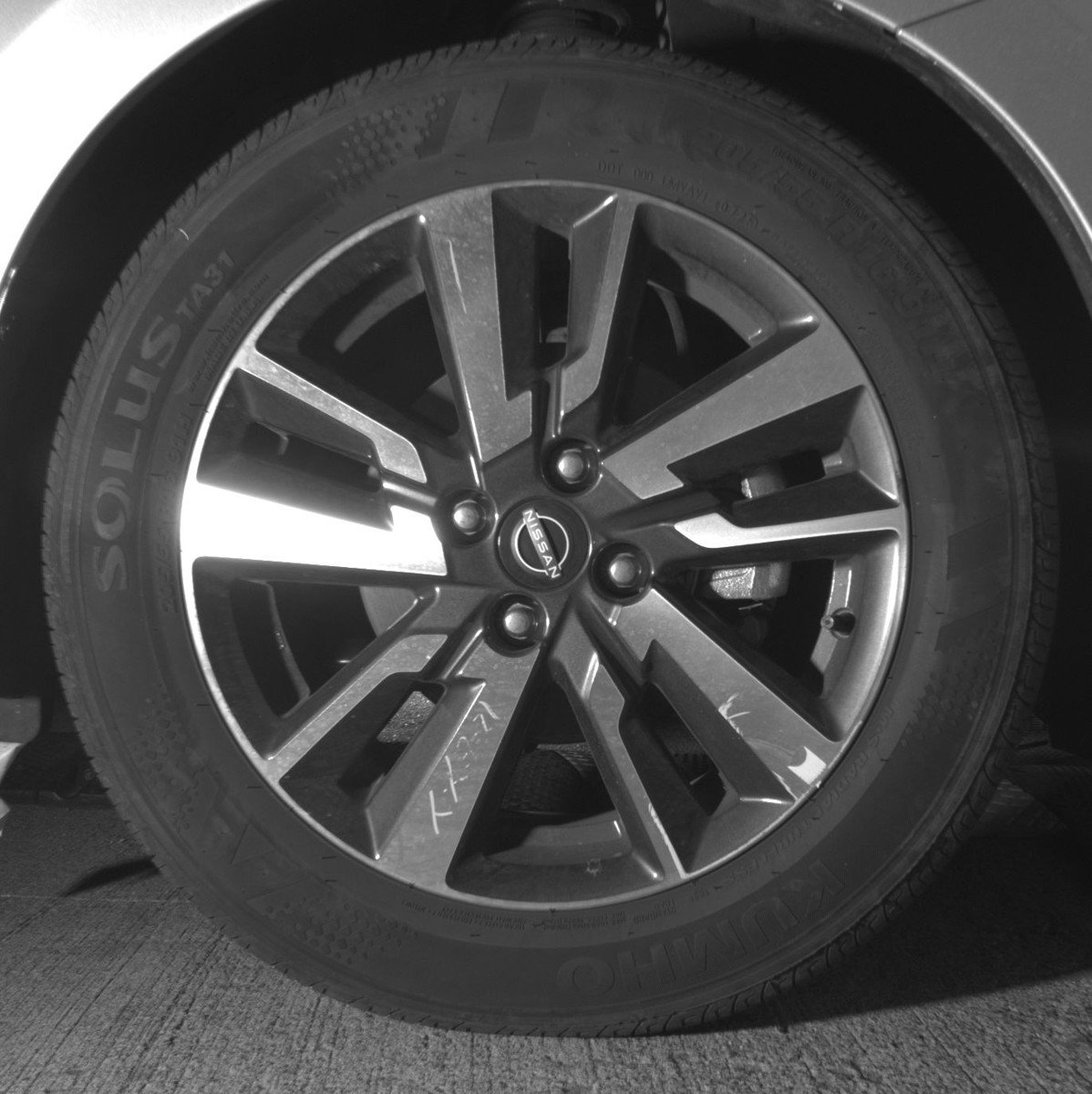 Used 2025 Nissan Versa SV image 13