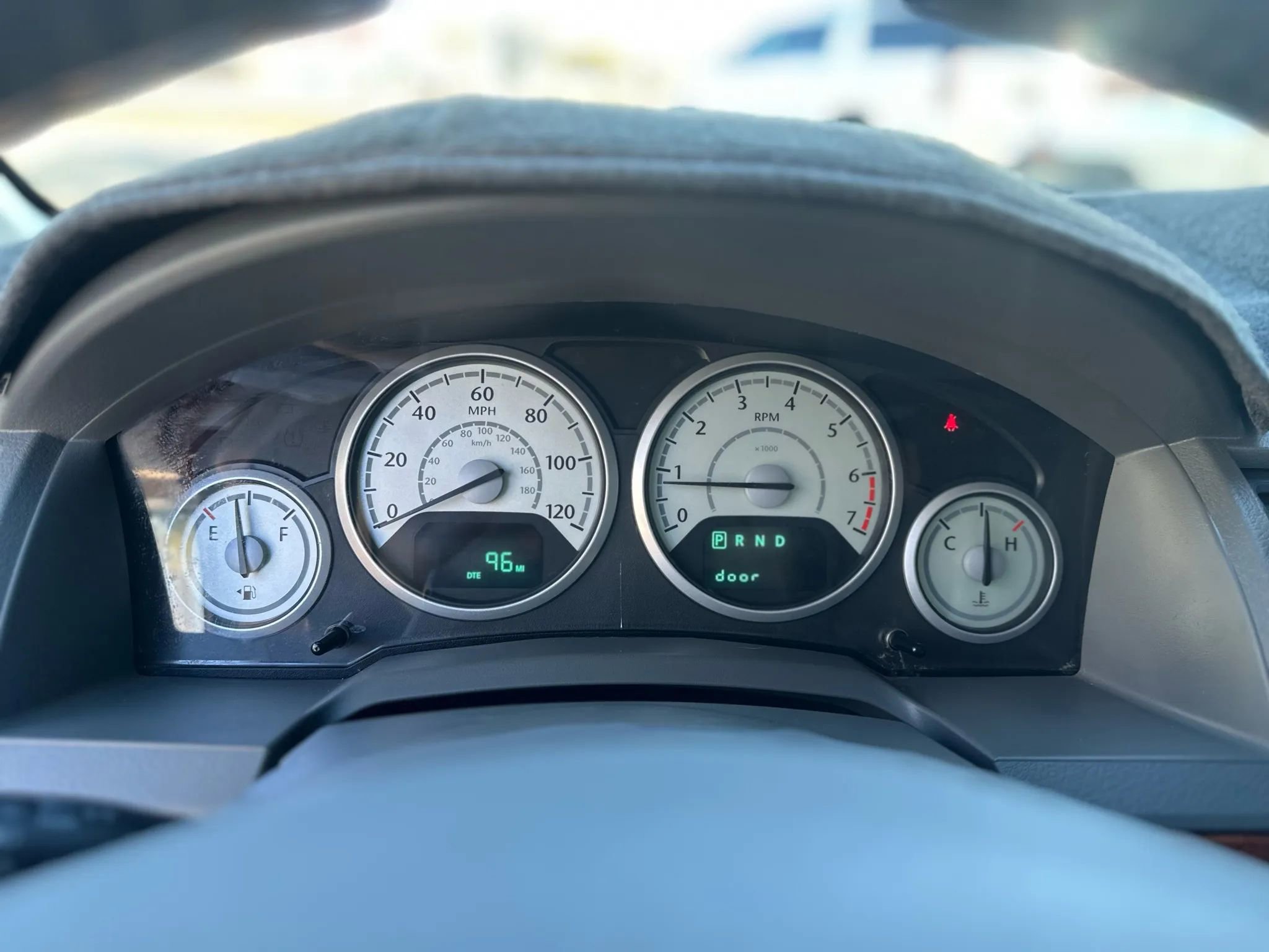 Used 2009 Chrysler Town & Country Touring image 12