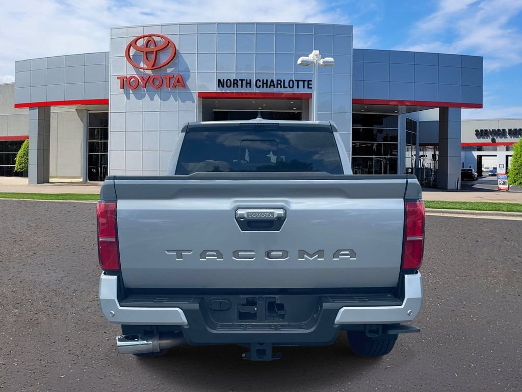 Used 2025 Toyota Tacoma Limited AWD/4WD image 7