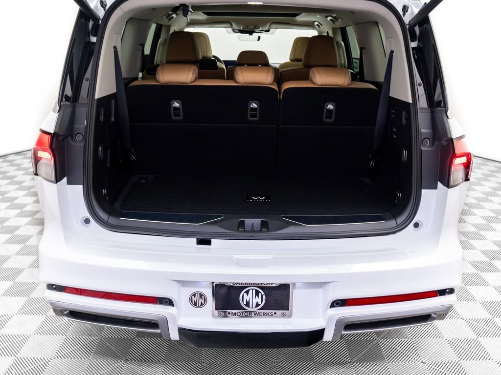 New 2026 INFINITI QX80 Luxe w/ Cargo Package image 30
