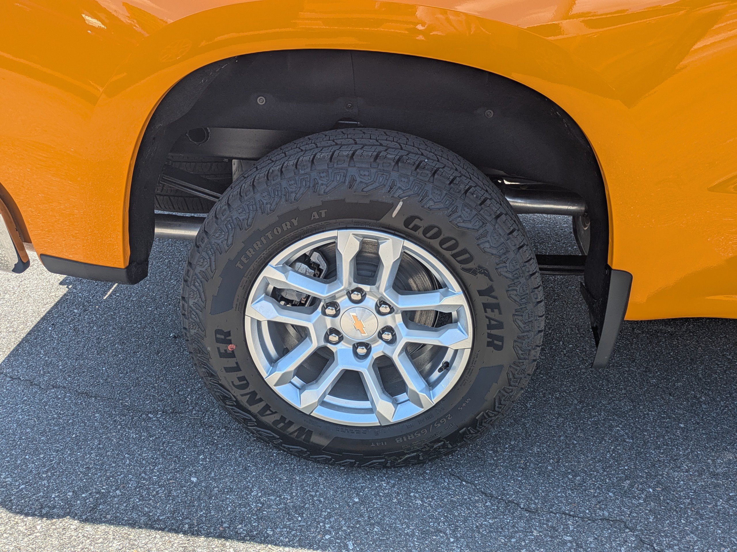 New 2026 Chevrolet Silverado 1500 LT w/ Z71 Off-Road Package AWD/4WD image 11
