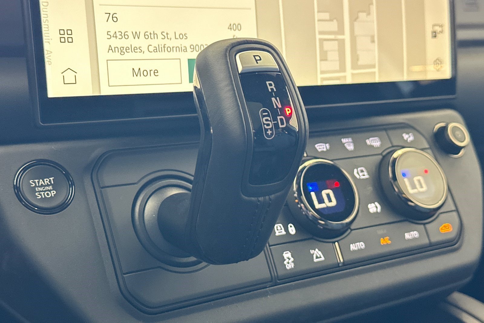 New 2026 Land Rover Defender 110 OCTA AWD/4WD image 16