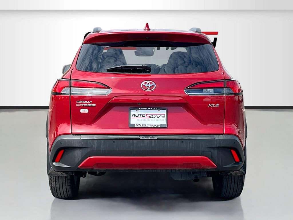 Used 2024 Toyota Corolla Cross XLE w/ Convenience Package FWD image 6