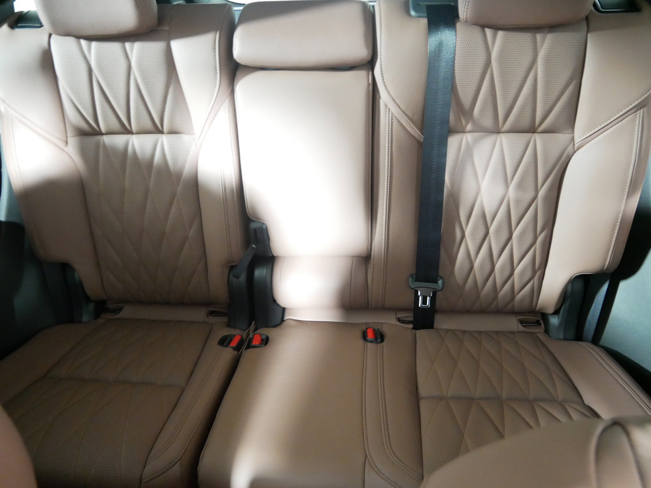 New 2025 Mitsubishi Outlander SEL image 3