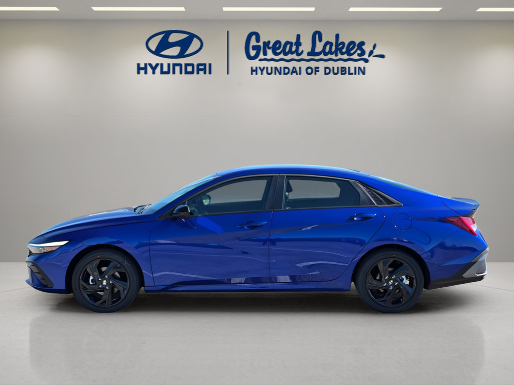 New 2026 Hyundai Elantra SEL FWD image 2