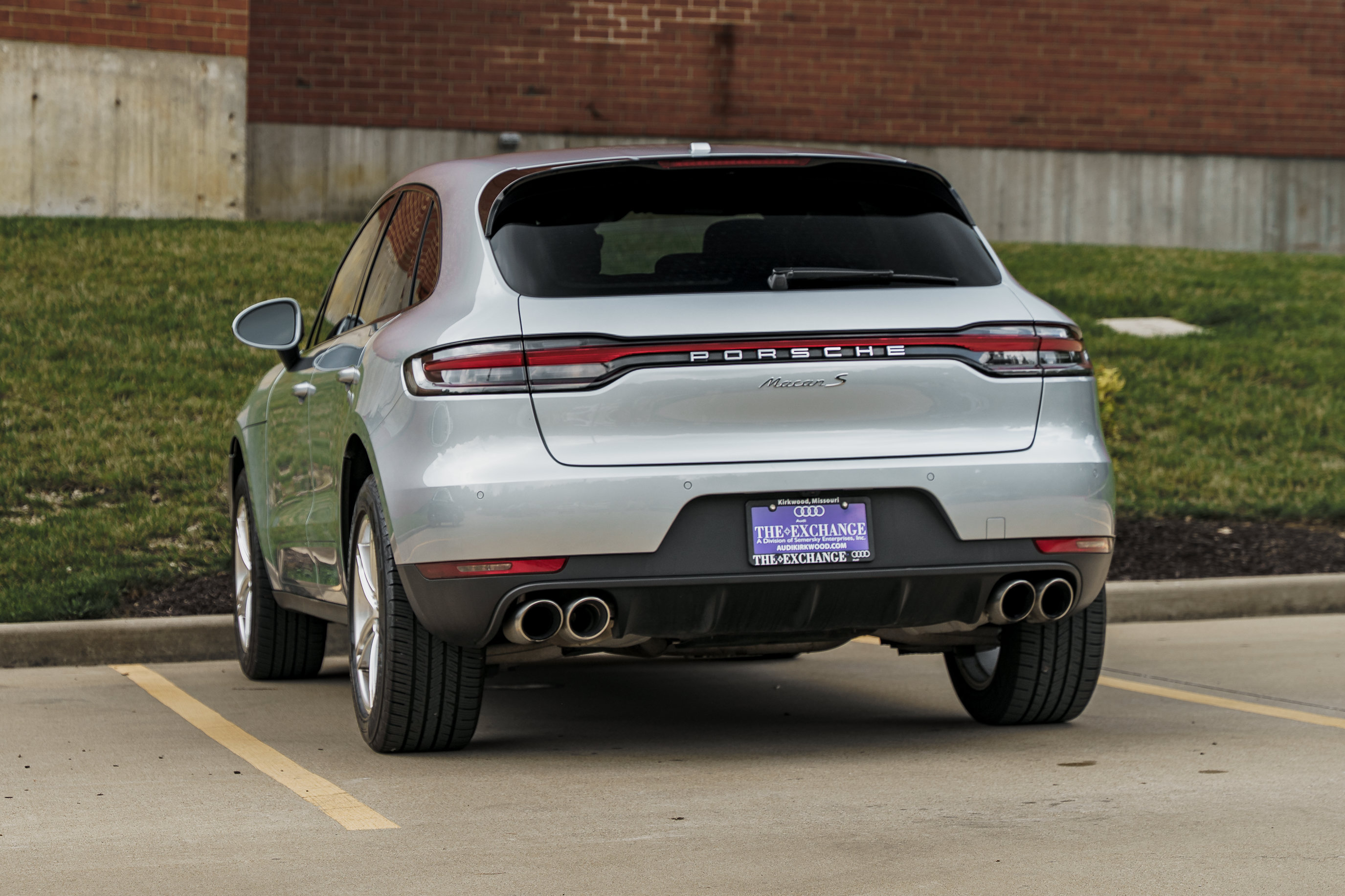 Used 2020 Porsche Macan S AWD/4WD image 5