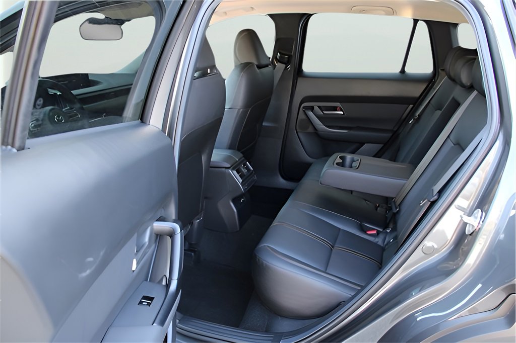 Used 2025 MAZDA CX-50 AWD 2.5 Turbo w/ Premium Pkg image 11