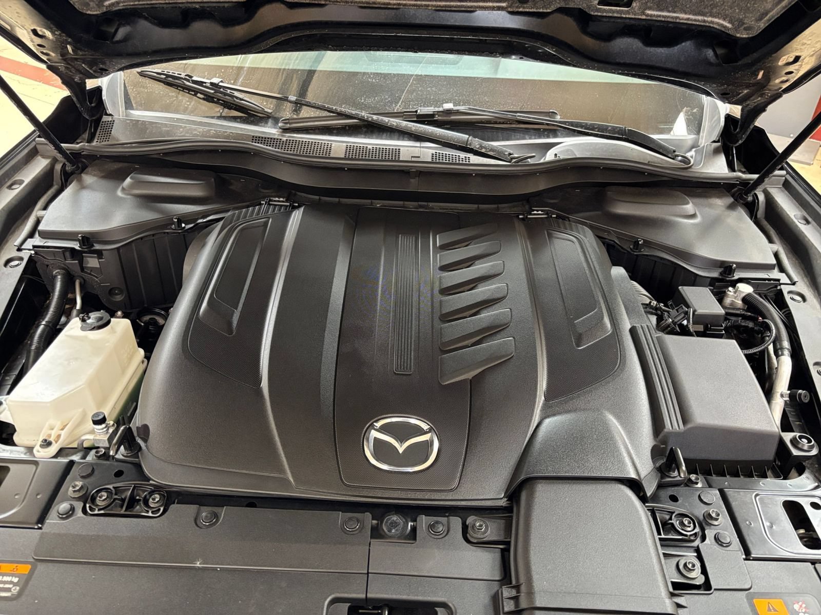 Used 2025 MAZDA CX-90 3.3 Turbo w/ Preferred Package AWD/4WD image 35