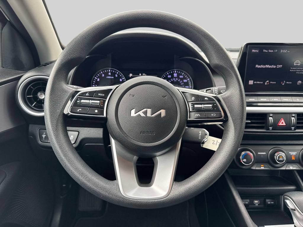 Used 2023 Kia Forte LXS FWD image 12
