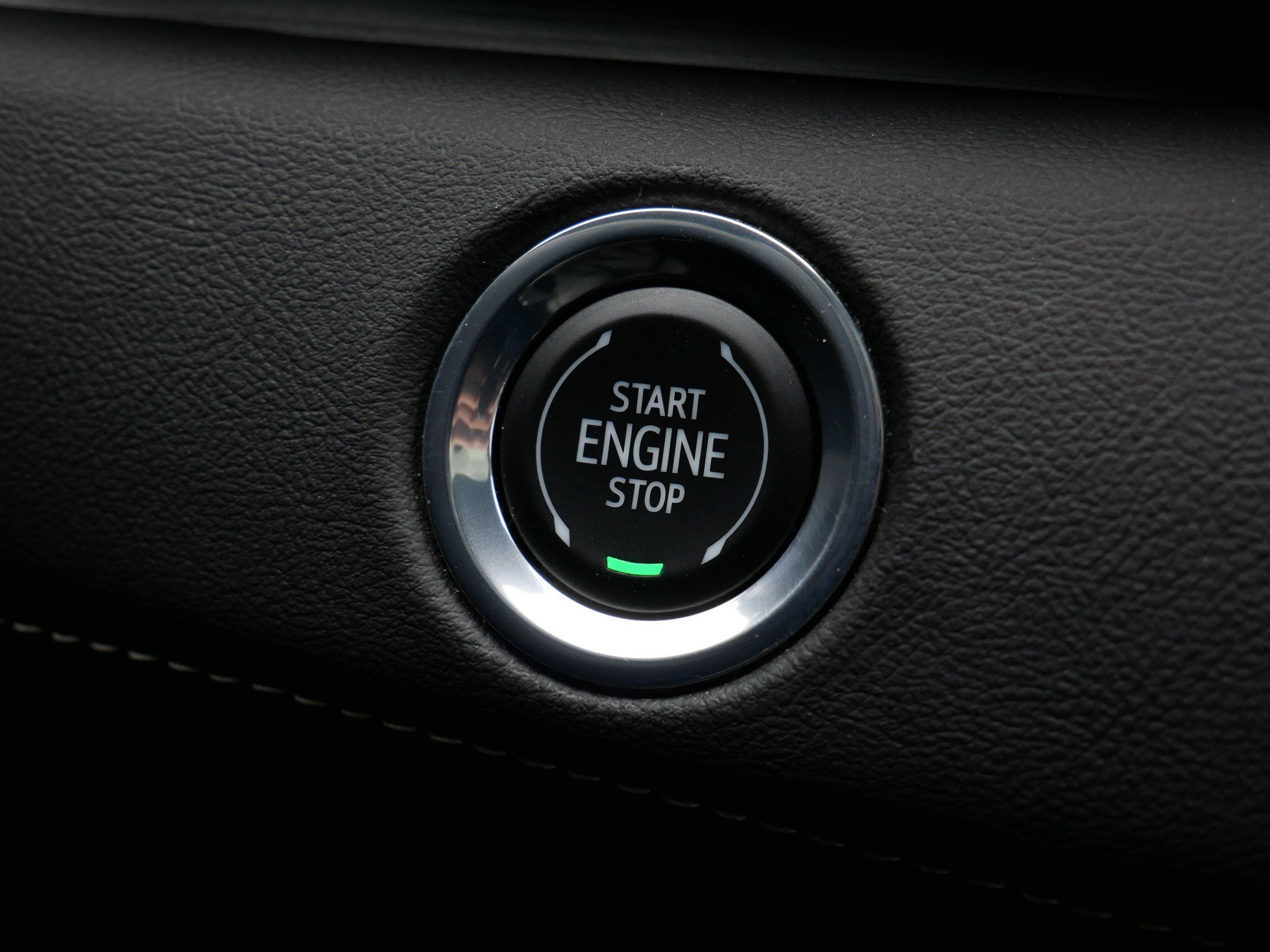 Certified 2023 Cadillac Escalade Premium Luxury w/ Performance Package AWD/4WD image 32