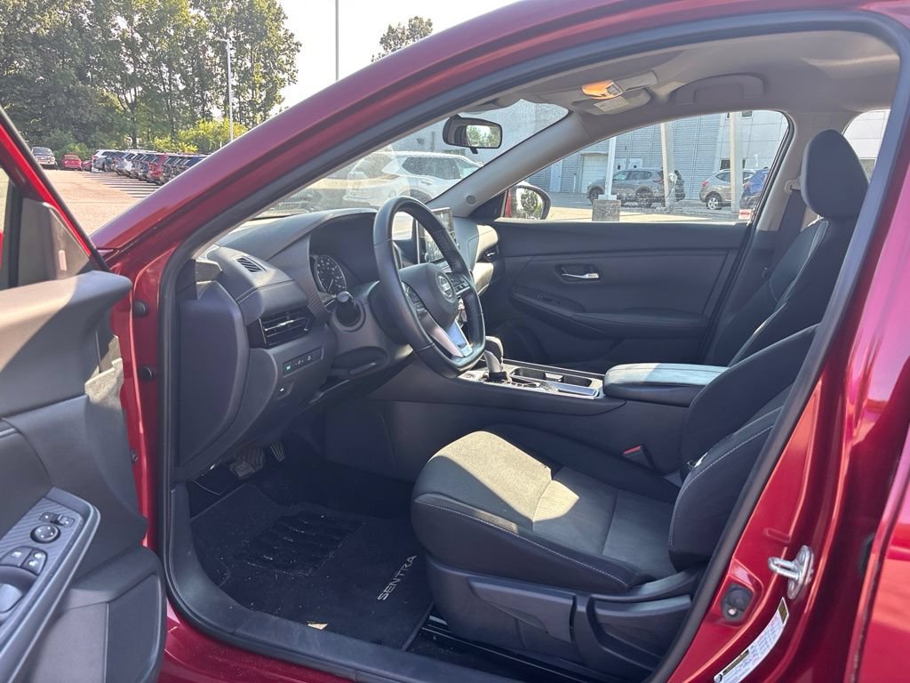 Used 2020 Nissan Sentra SV FWD image 5