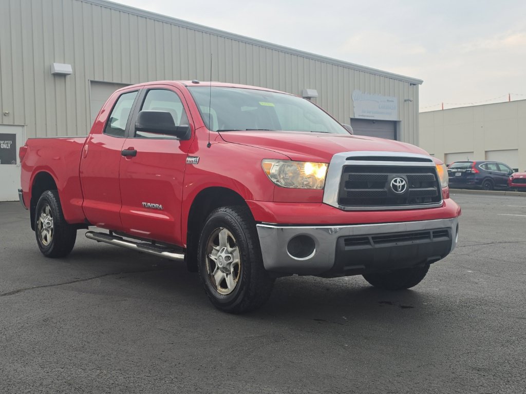 Used 2012 Toyota Tundra 4x4 Double Cab w/ Tow Pkg image 2