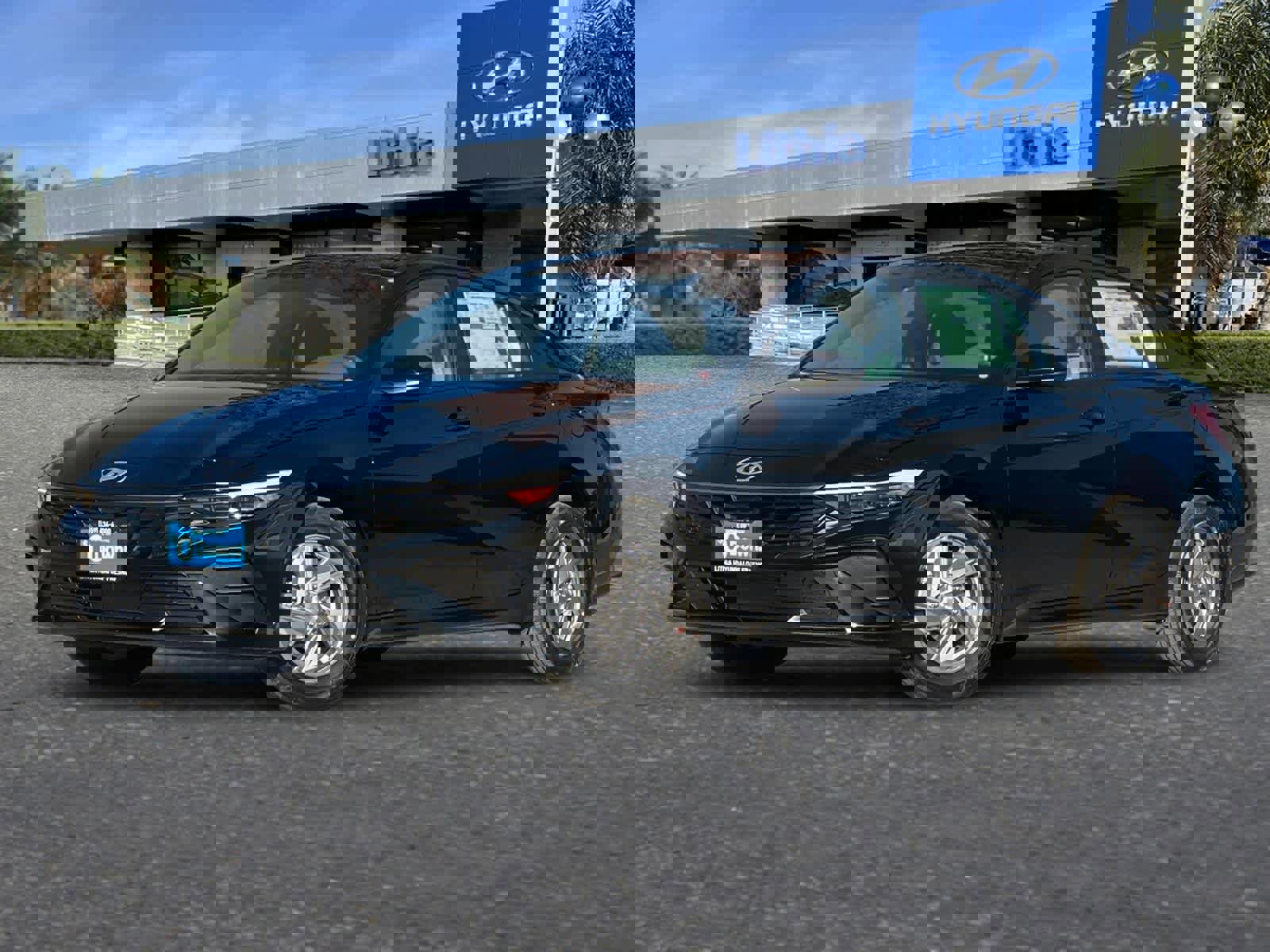 Certified 2025 Hyundai Elantra SE