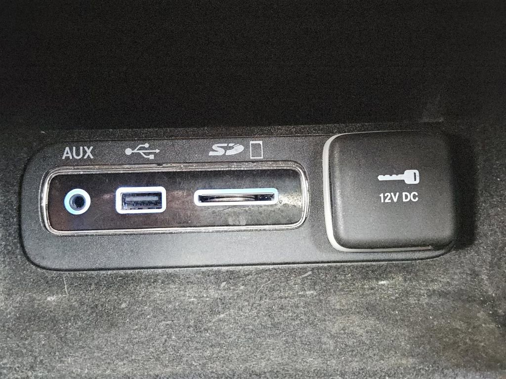 Used 2016 Jeep Grand Cherokee Overland AWD/4WD image 17