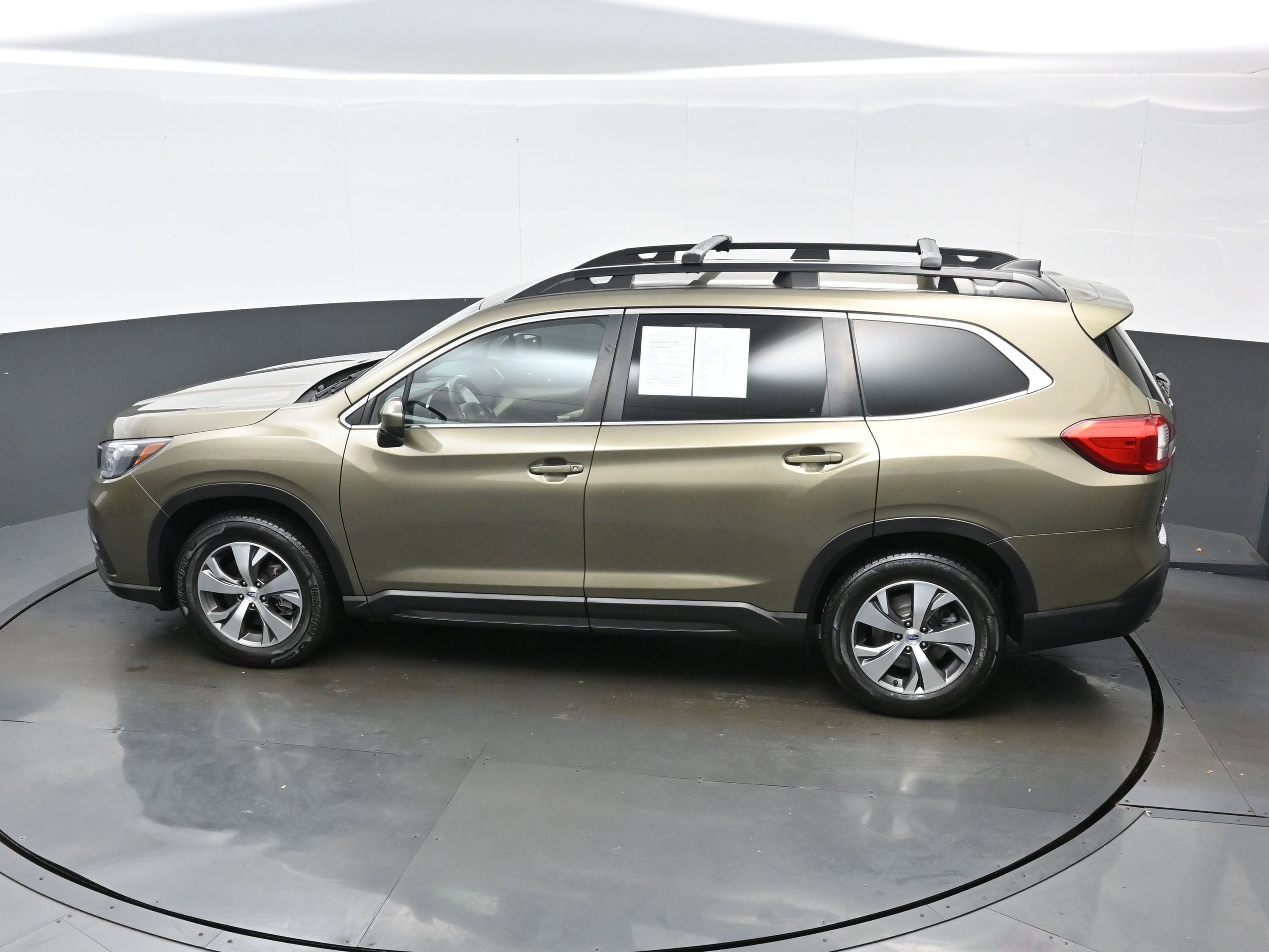 Used 2022 Subaru Ascent Premium w/ Convenience Package AWD/4WD image 37