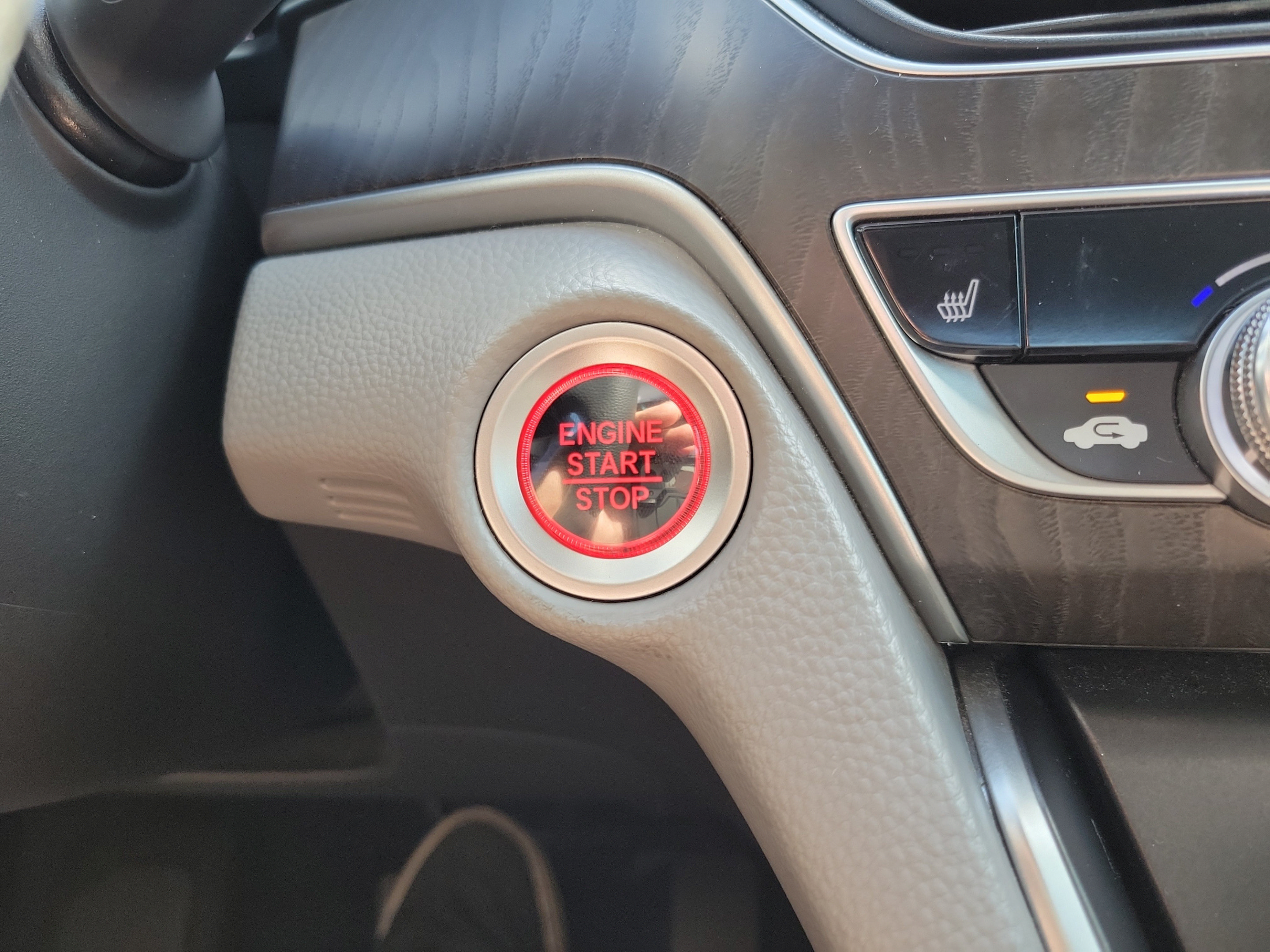 Used 2020 Honda Accord EX image 30