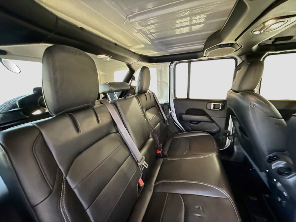 Certified 2023 Jeep Wrangler Unlimited Sahara AWD/4WD image 32