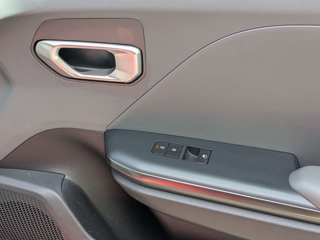 Used 2025 Kia K4 LXS image 30