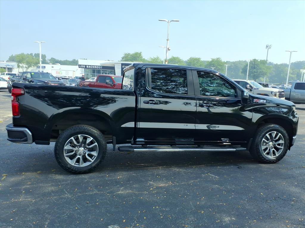 Used 2022 Chevrolet Silverado 1500 LT AWD/4WD image 8