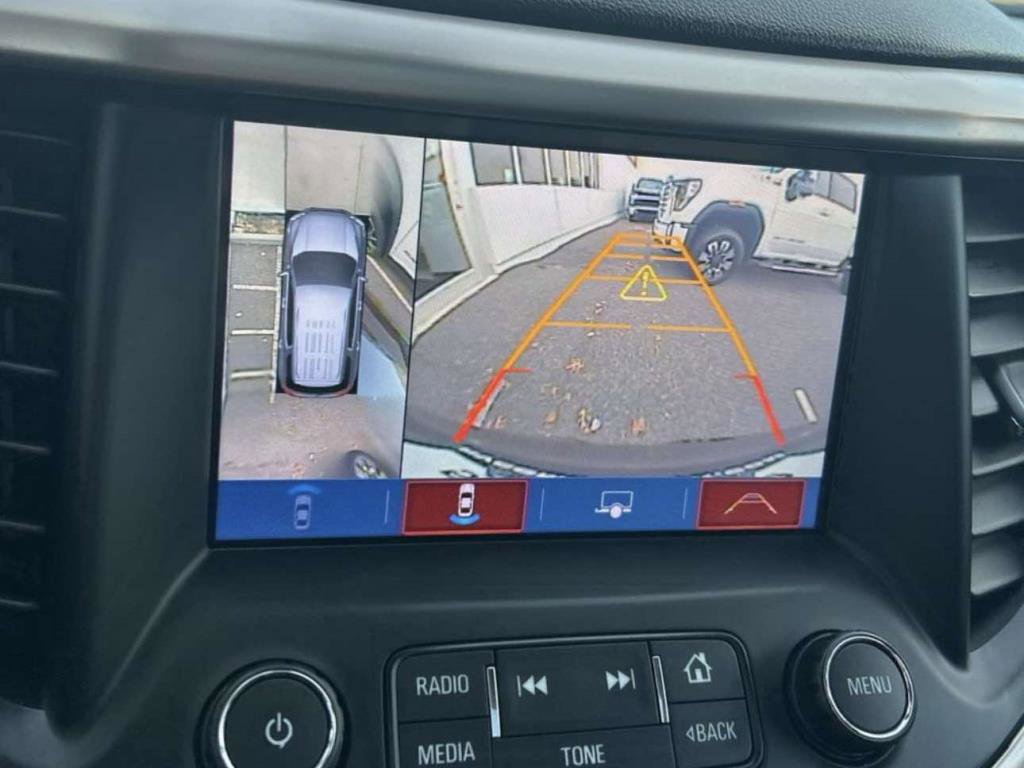 Used 2017 GMC Acadia Denali w/ Technology Package image 4