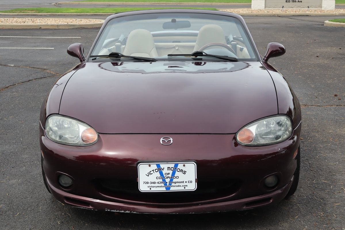 Used 2000 MAZDA MX-5 Miata RWD image 12