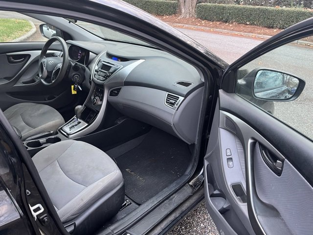 Used 2013 Hyundai Elantra GLS w/ Preferred Pkg image 10