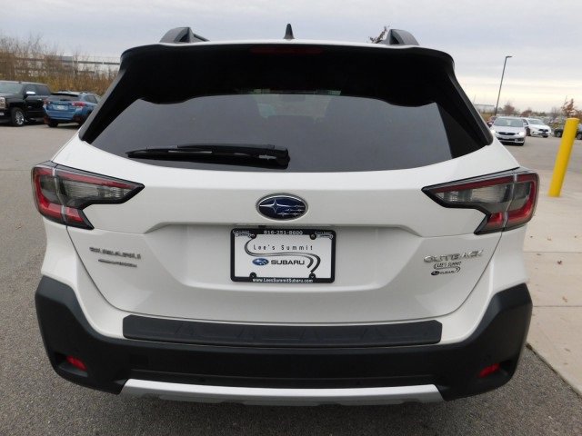 Certified 2023 Subaru Outback Limited image 3
