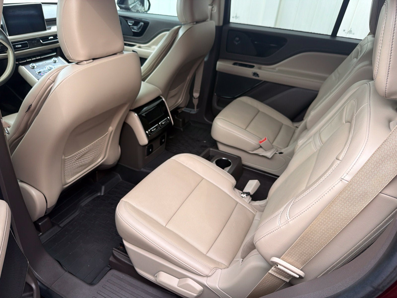 Used 2022 Lincoln Aviator Reserve w/ Elements Package Plus RWD image 7