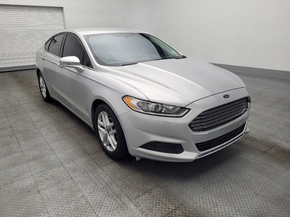 Used 2016 Ford Fusion SE FWD image 13