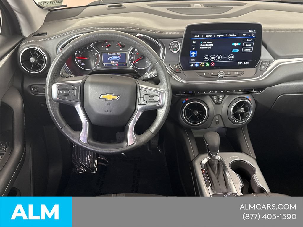 Used 2025 Chevrolet Blazer LT FWD image 25