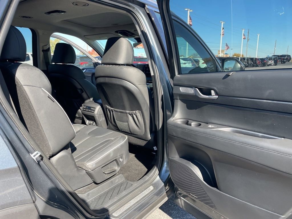 Used 2023 Hyundai Palisade Limited image 41
