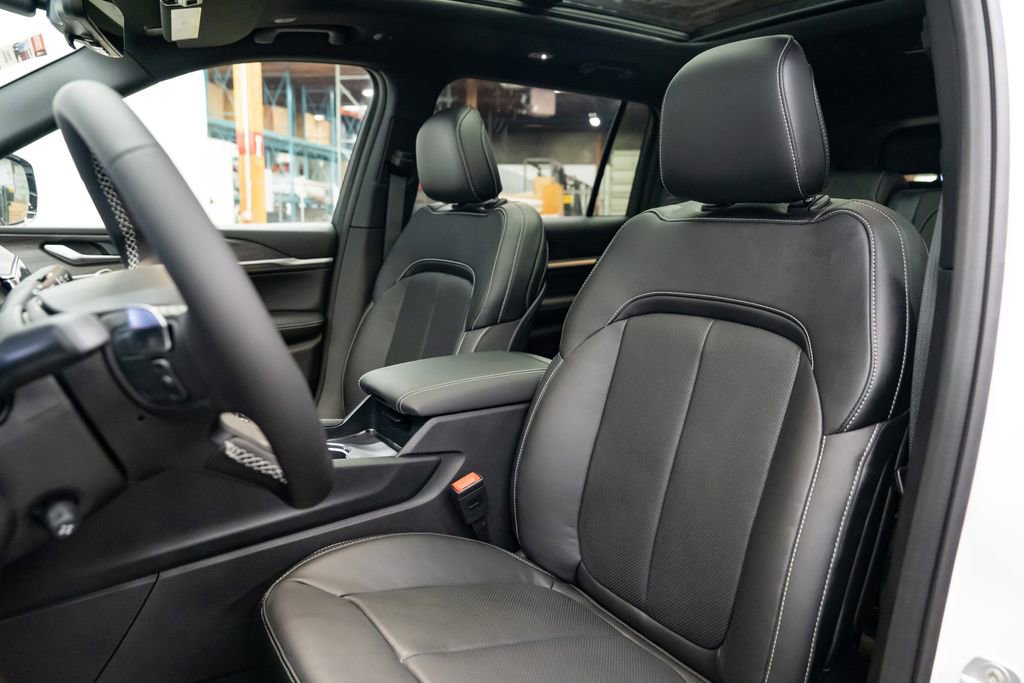 New 2026 Jeep Grand Cherokee L Limited AWD/4WD image 25