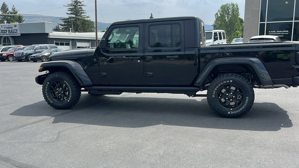 New 2026 Jeep Gladiator Sport AWD/4WD image 8