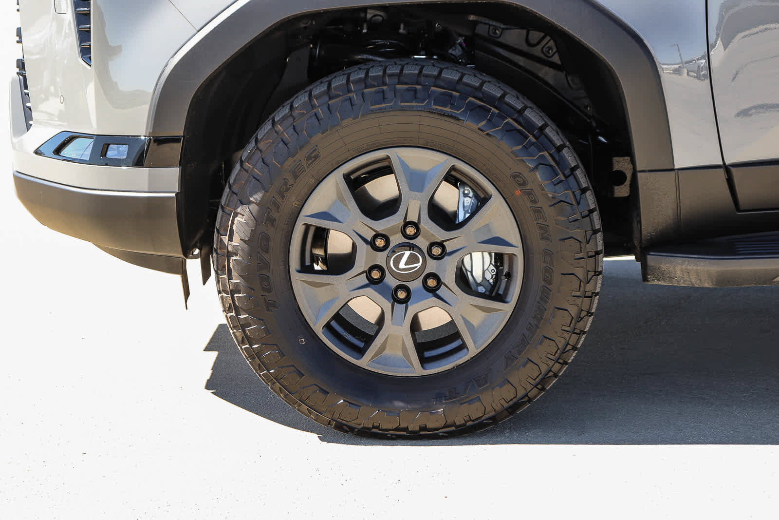 New 2026 Lexus GX 550 AWD/4WD image 9