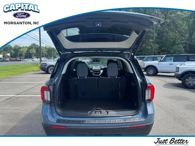 New 2026 Ford Explorer Active RWD image 7