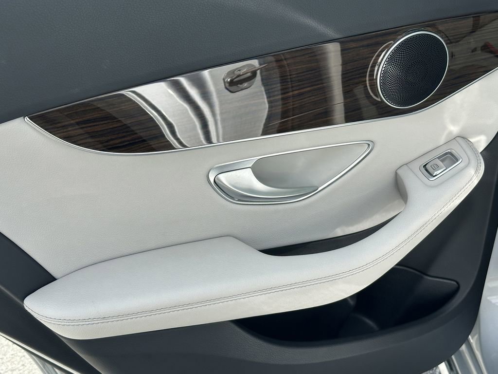 Used 2018 Mercedes-Benz C 300 Sedan image 24