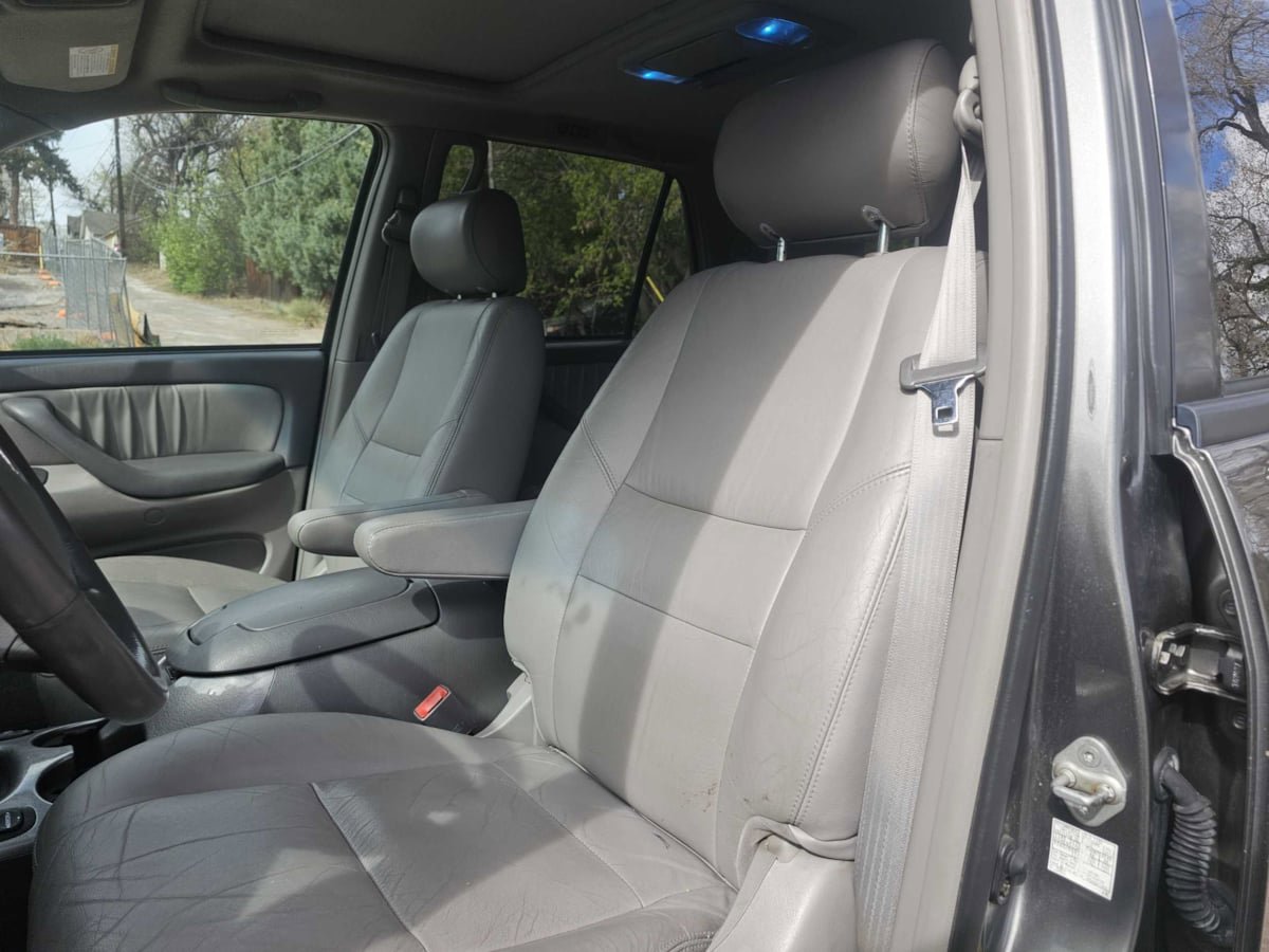 Used 2003 Toyota Sequoia Limited AWD/4WD image 11