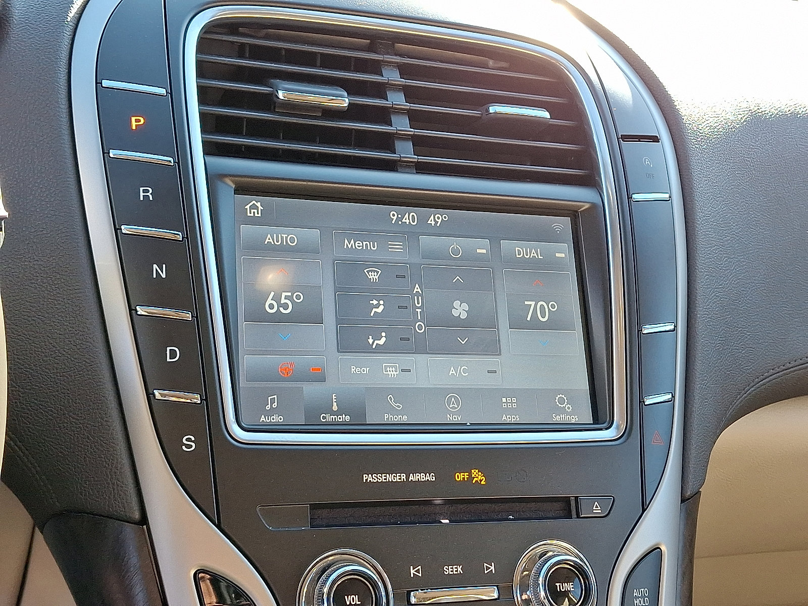 Used 2020 Lincoln Nautilus Reserve image 17