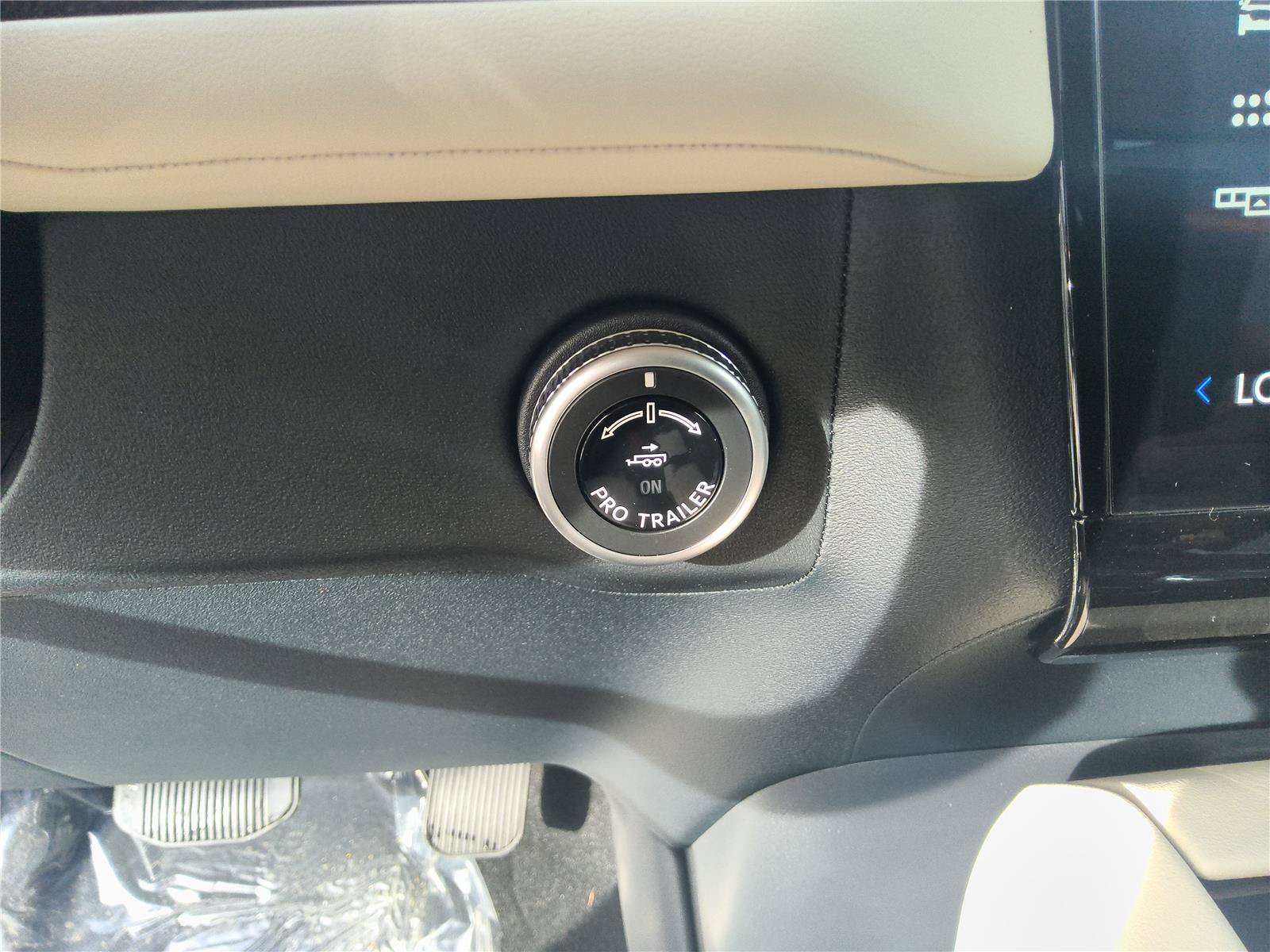 New 2027 Lincoln Navigator Reserve AWD/4WD image 21