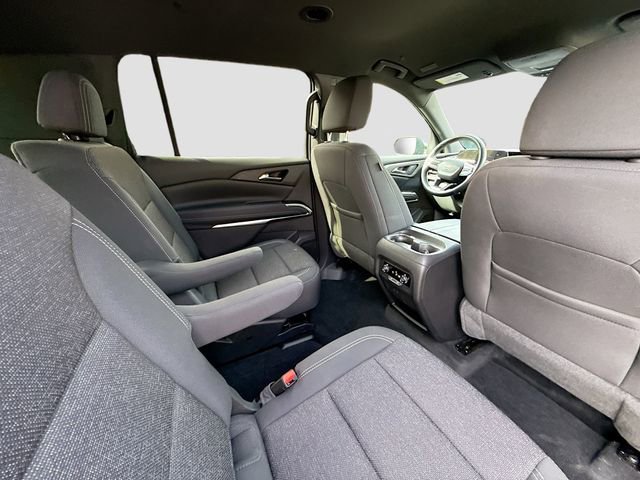 Used 2025 Chevrolet Traverse LT FWD image 26