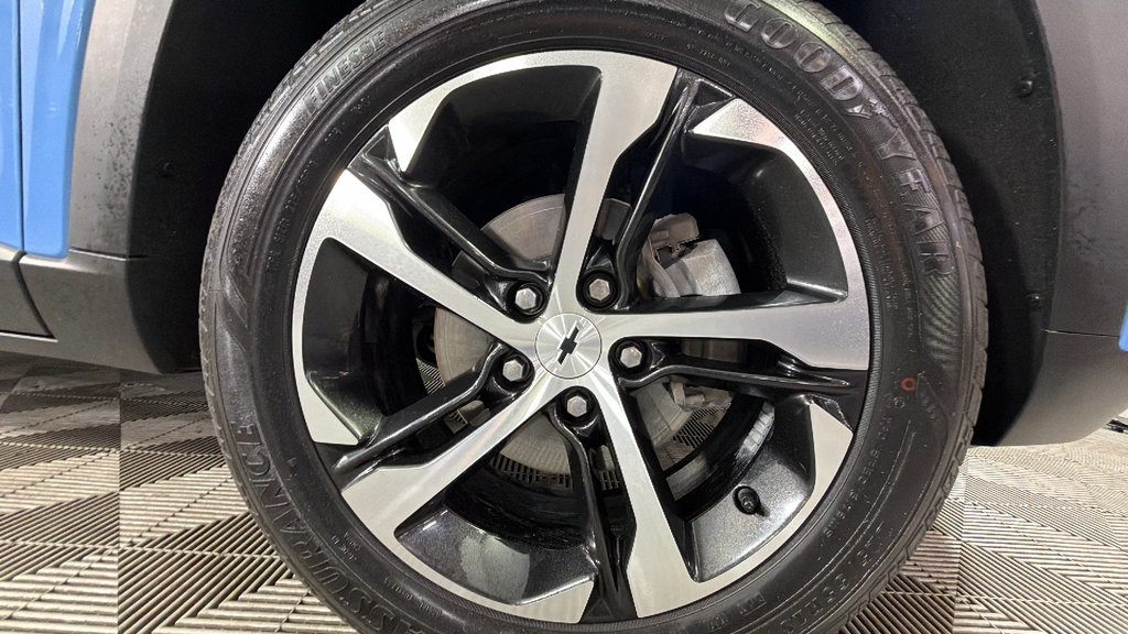 Certified 2024 Chevrolet Trax RS w/ Driver Confidence Package FWD image 38